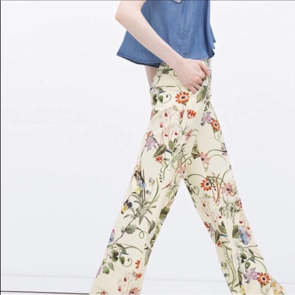 Zara Woman Flowers & Birds White Pants W/ Pockets